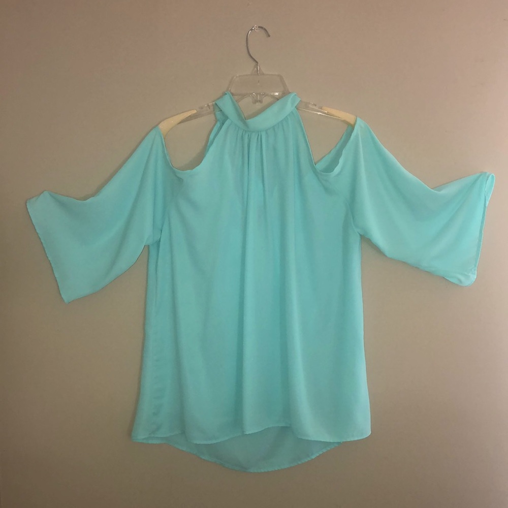 Aqua, cold shoulder blouse in XL